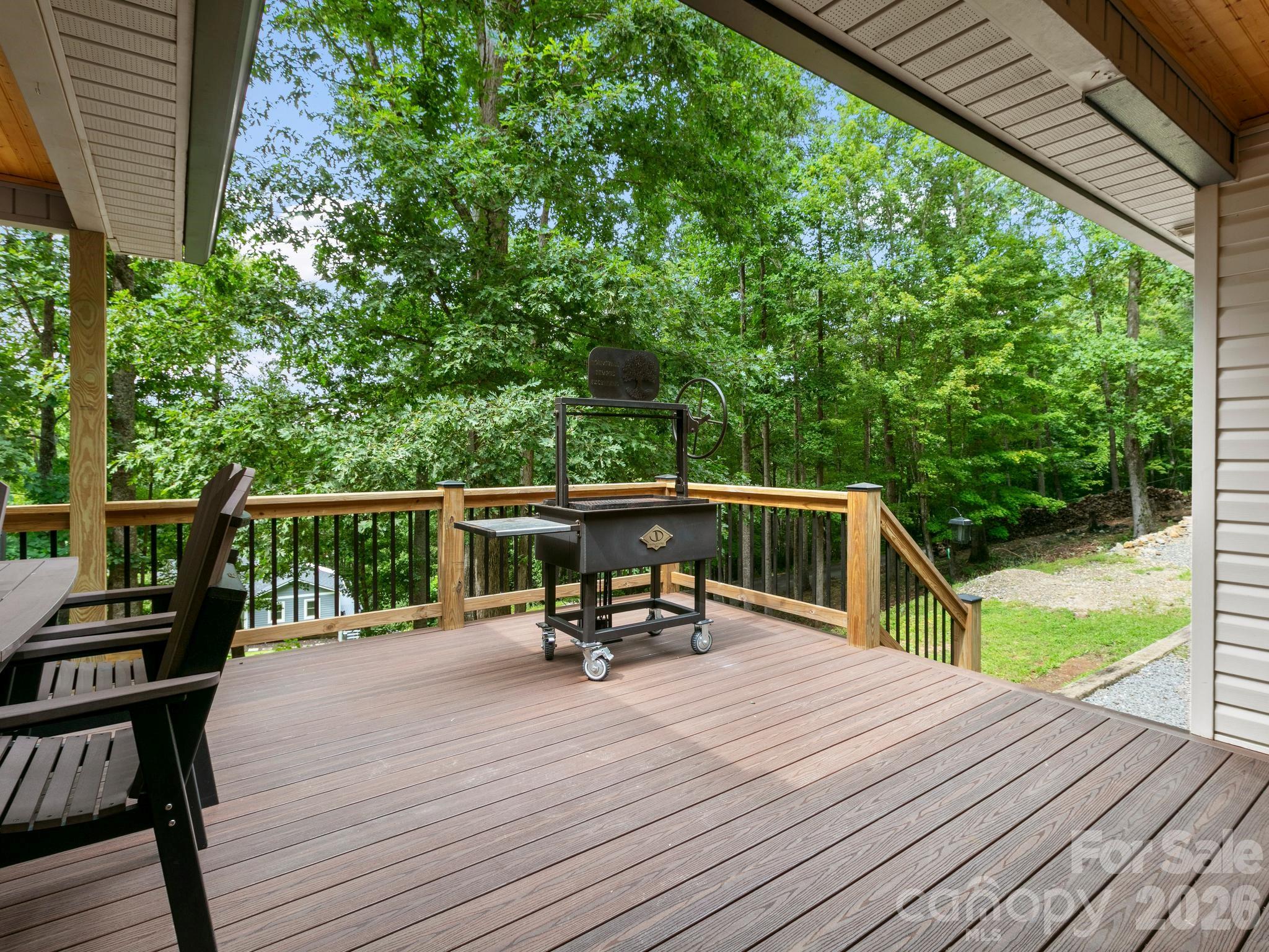 41 Bear Trail — Fairview