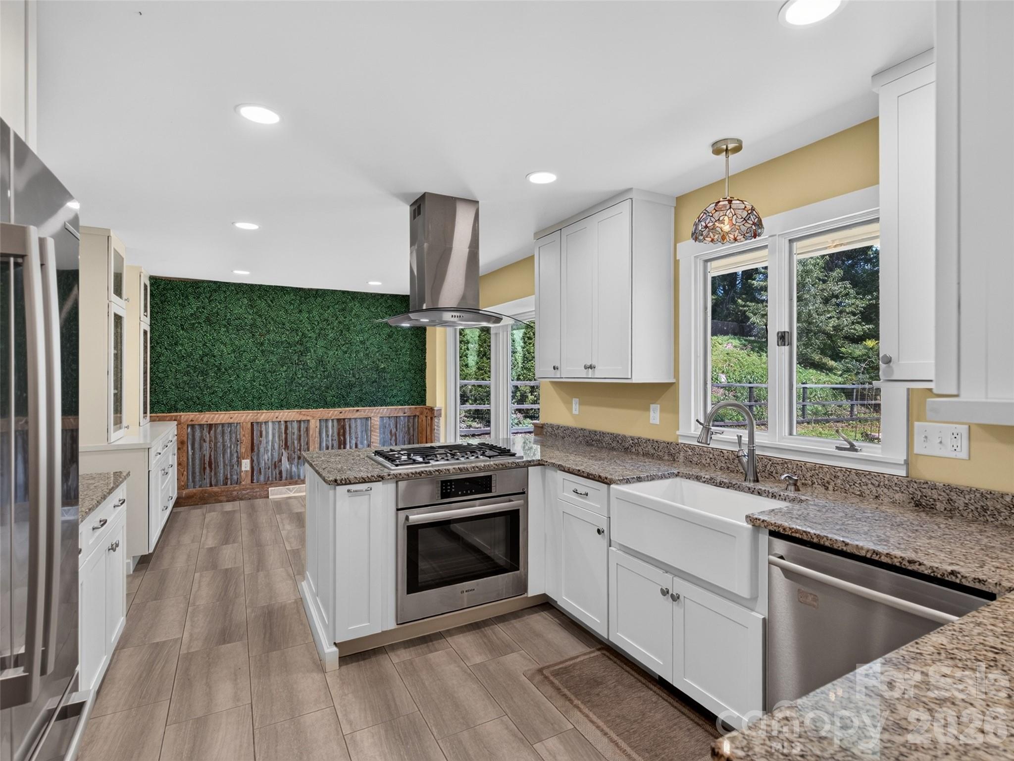 73 Redwood Street — Brevard