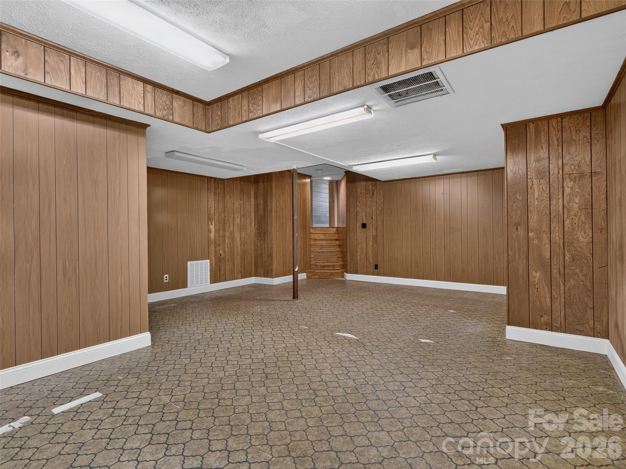 73 Redwood Street — Brevard