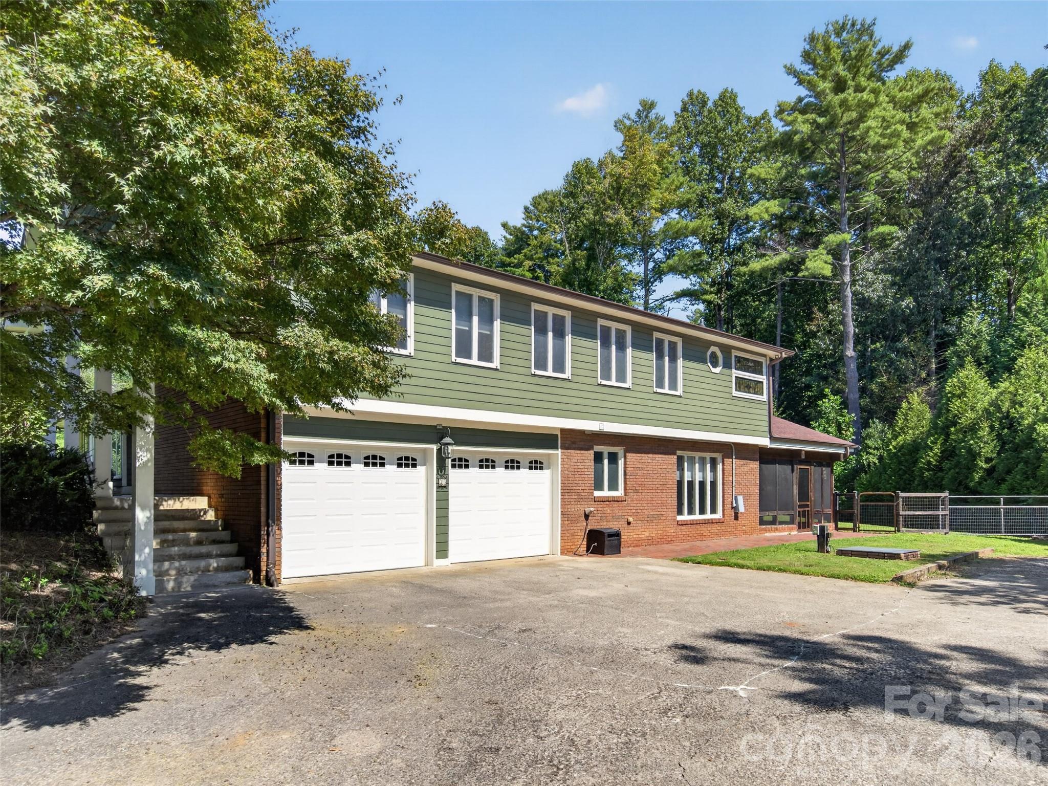 73 Redwood Street — Brevard