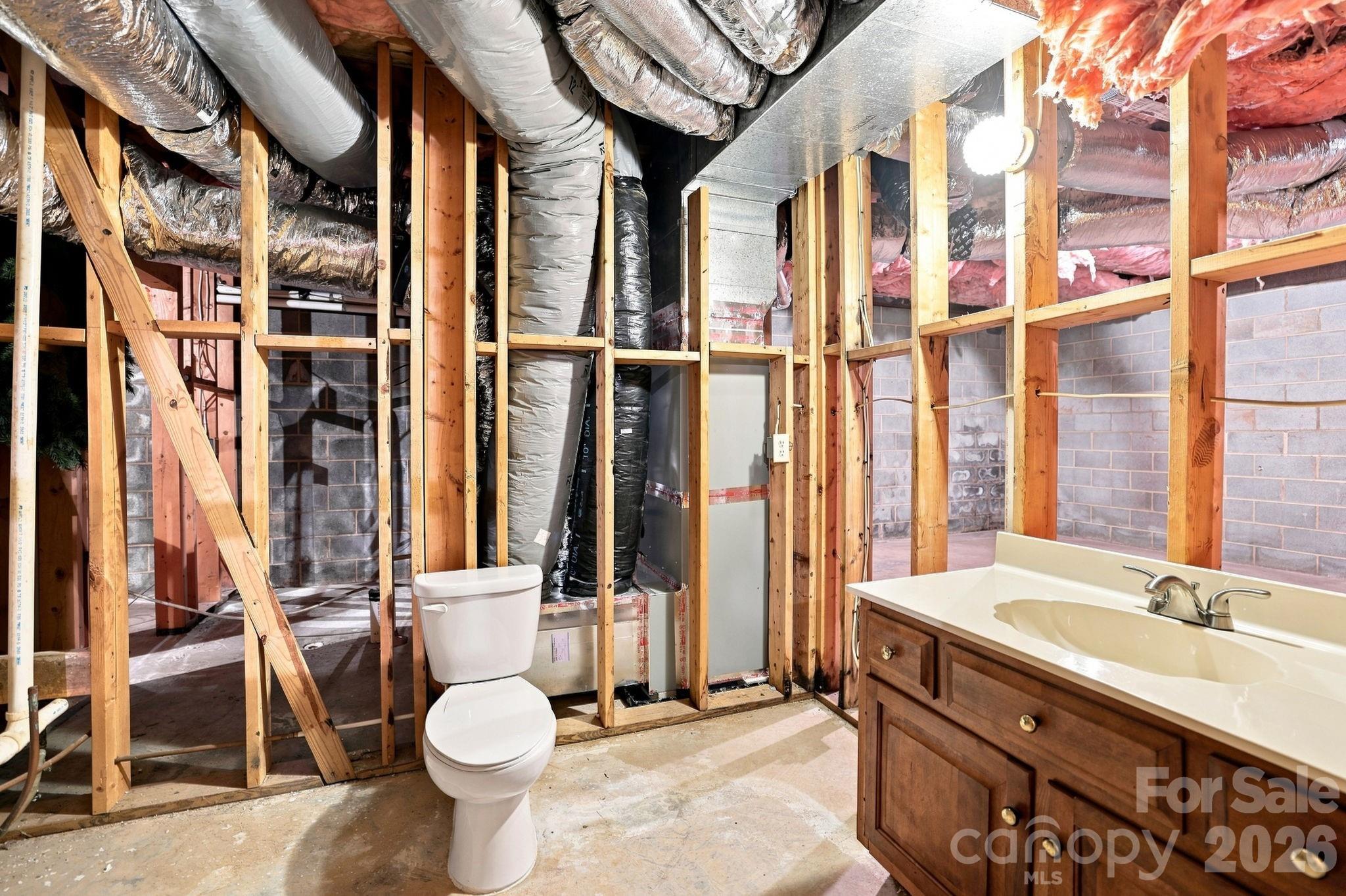 2505 Goldmine Road — Monroe