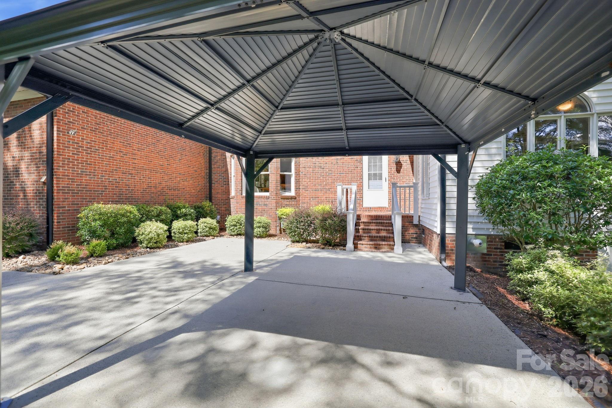 2505 Goldmine Road — Monroe