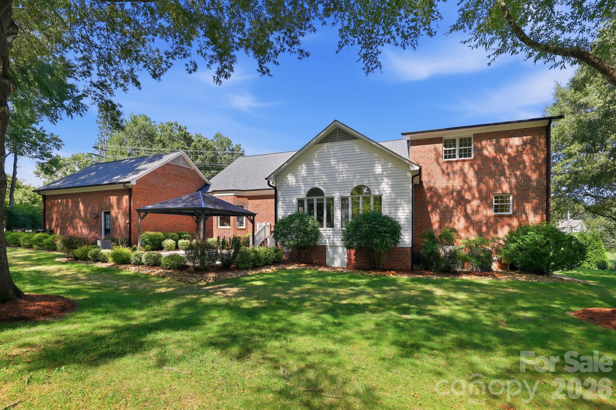 2505 Goldmine Road — Monroe