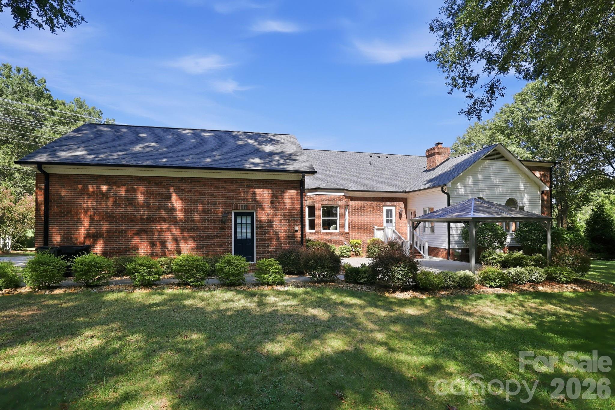 2505 Goldmine Road — Monroe