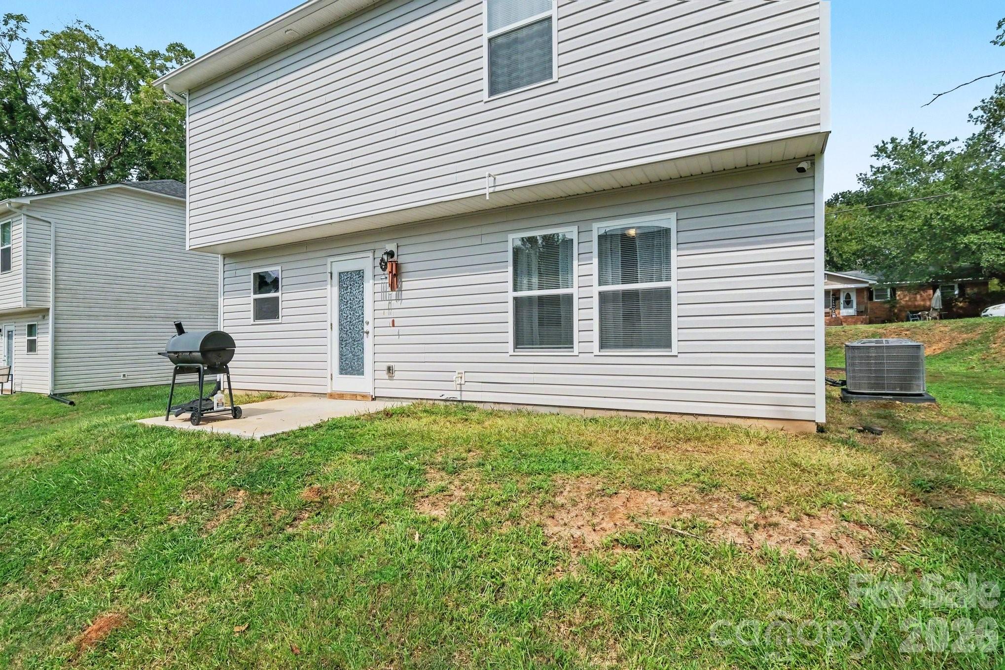 117 Barron Boulevard — Lancaster