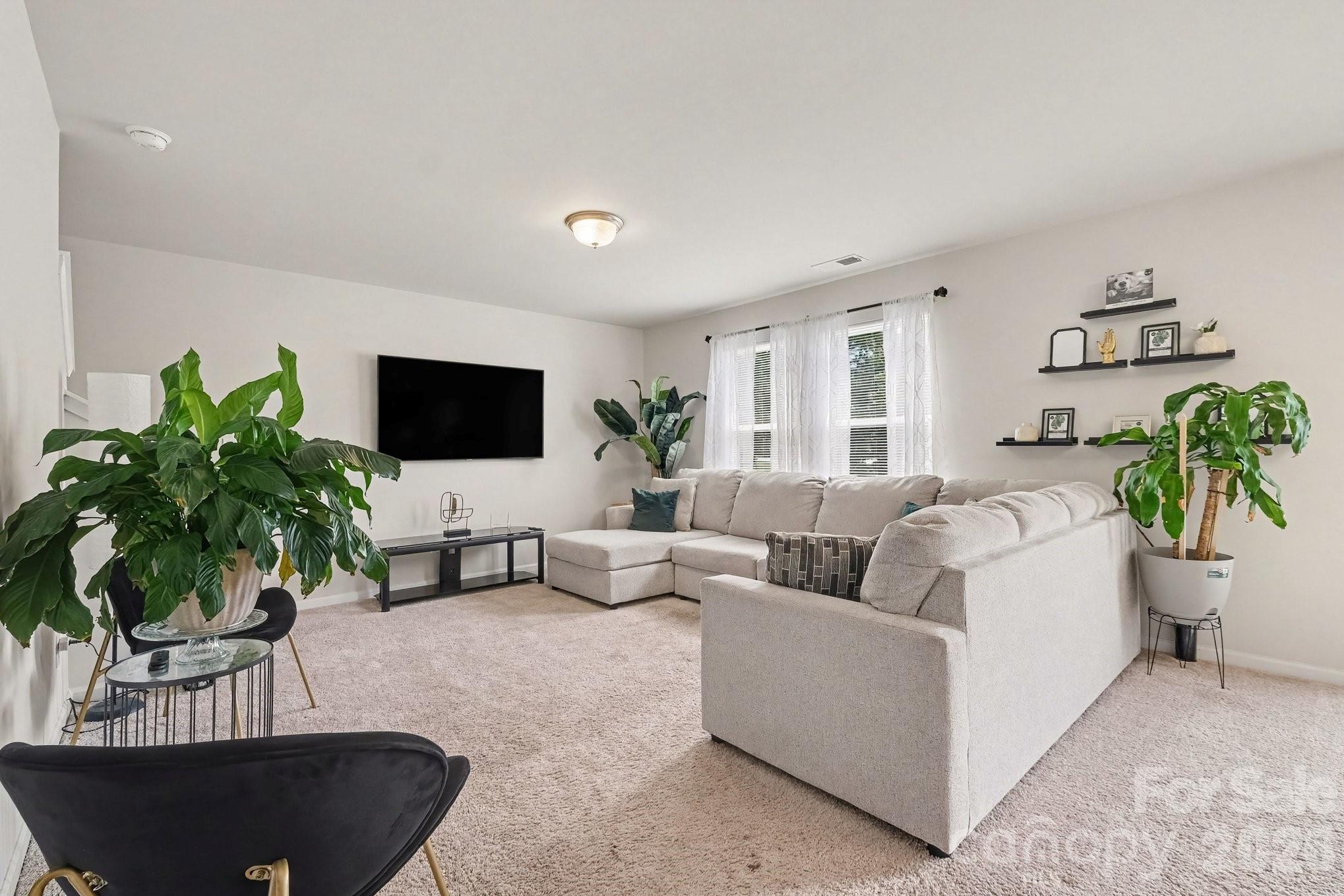 117 Barron Boulevard — Lancaster