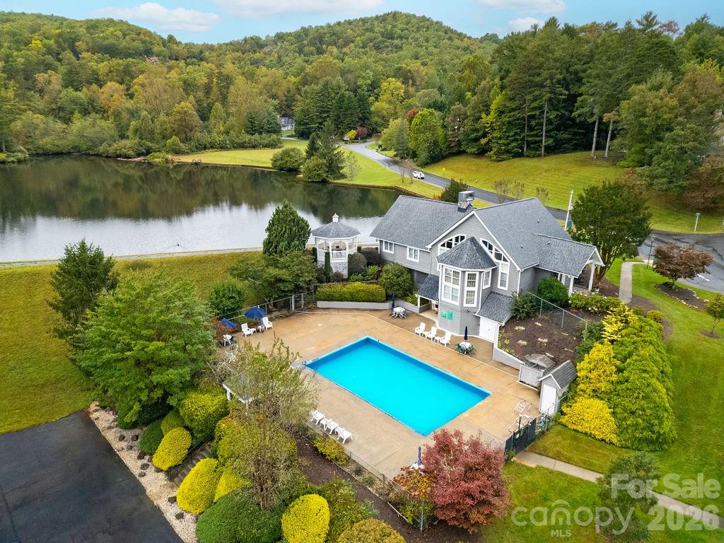 61 Autumn Glen Court — Brevard