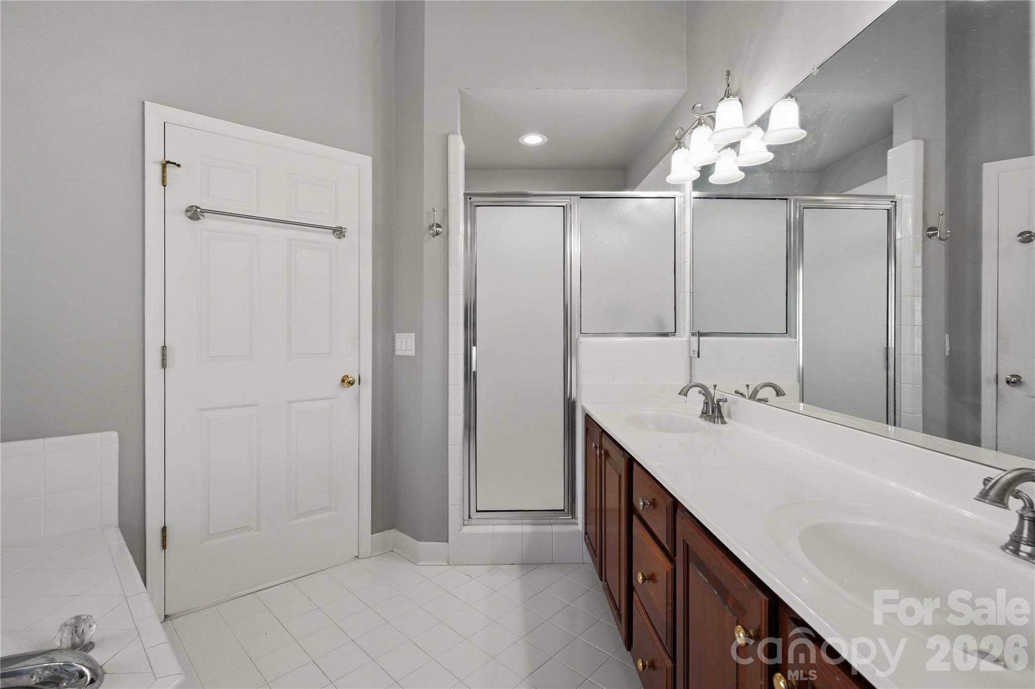 182 E Tattersall Drive — Statesville