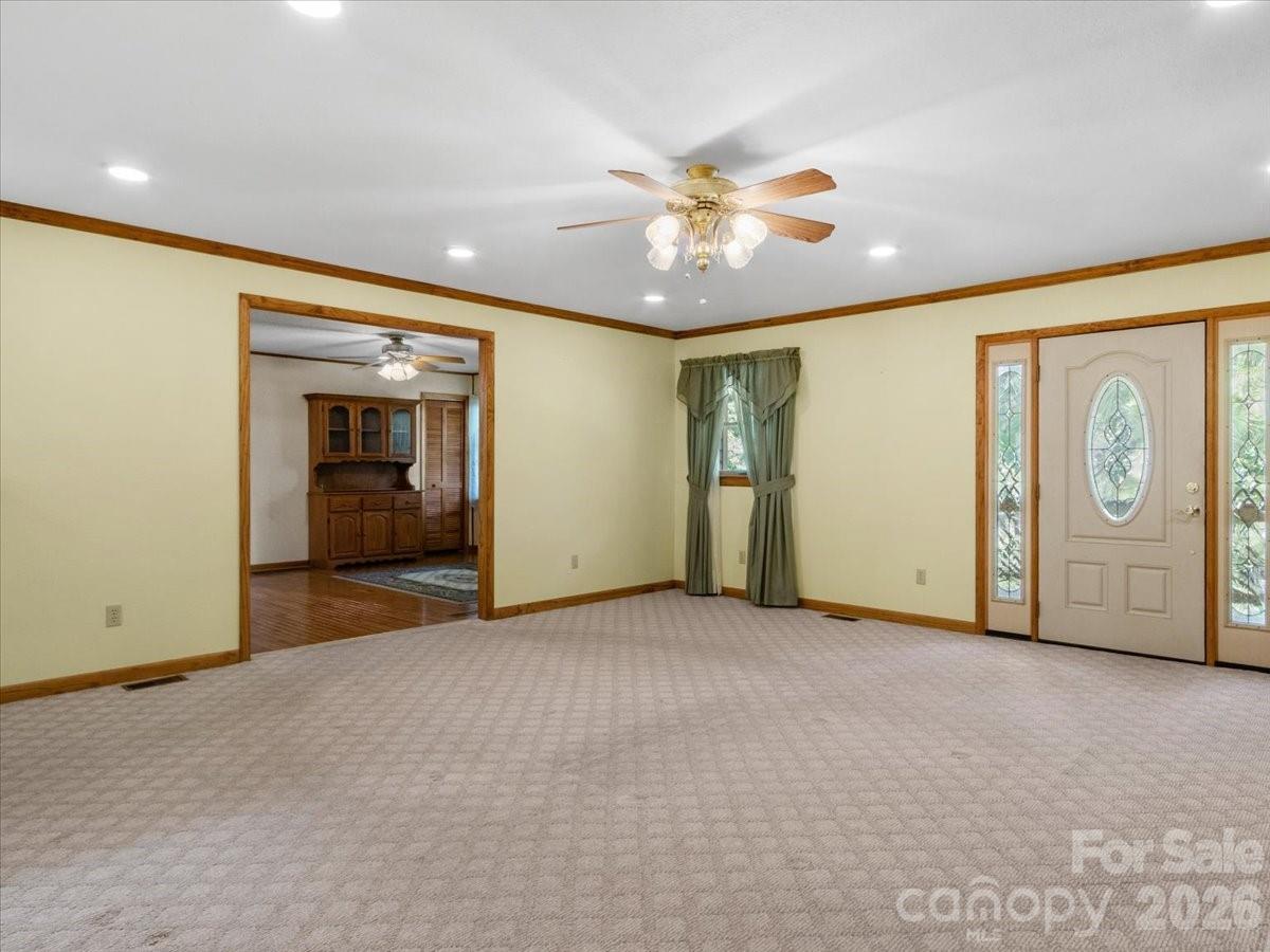 299 Mcdowell Lane — Burnsville