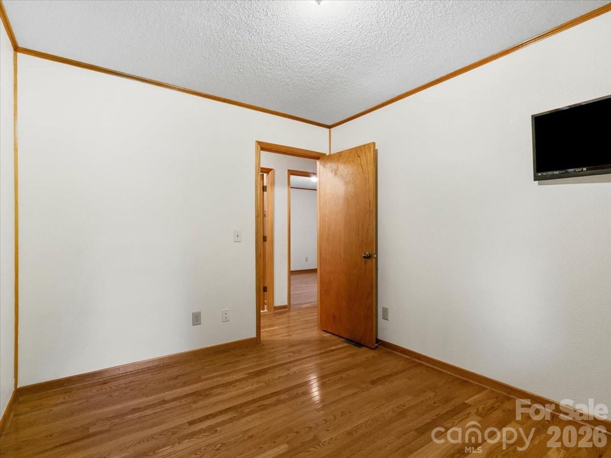 299 Mcdowell Lane — Burnsville
