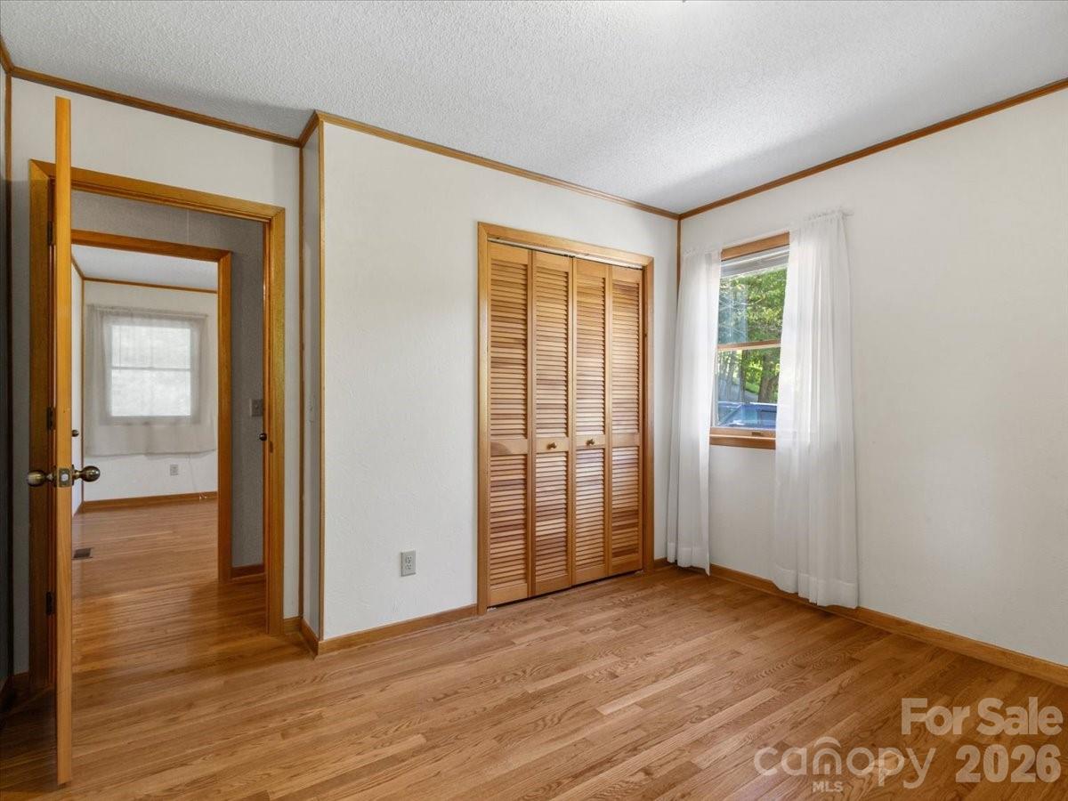 299 Mcdowell Lane — Burnsville