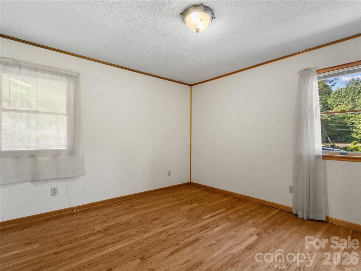 299 Mcdowell Lane — Burnsville