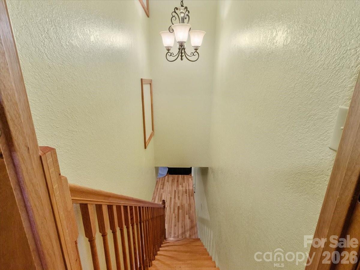 299 Mcdowell Lane — Burnsville