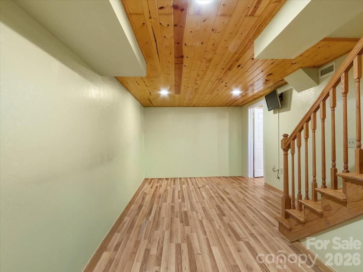 299 Mcdowell Lane — Burnsville