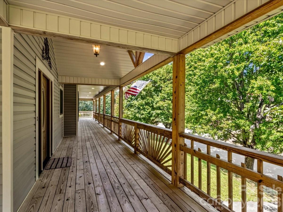 299 Mcdowell Lane — Burnsville