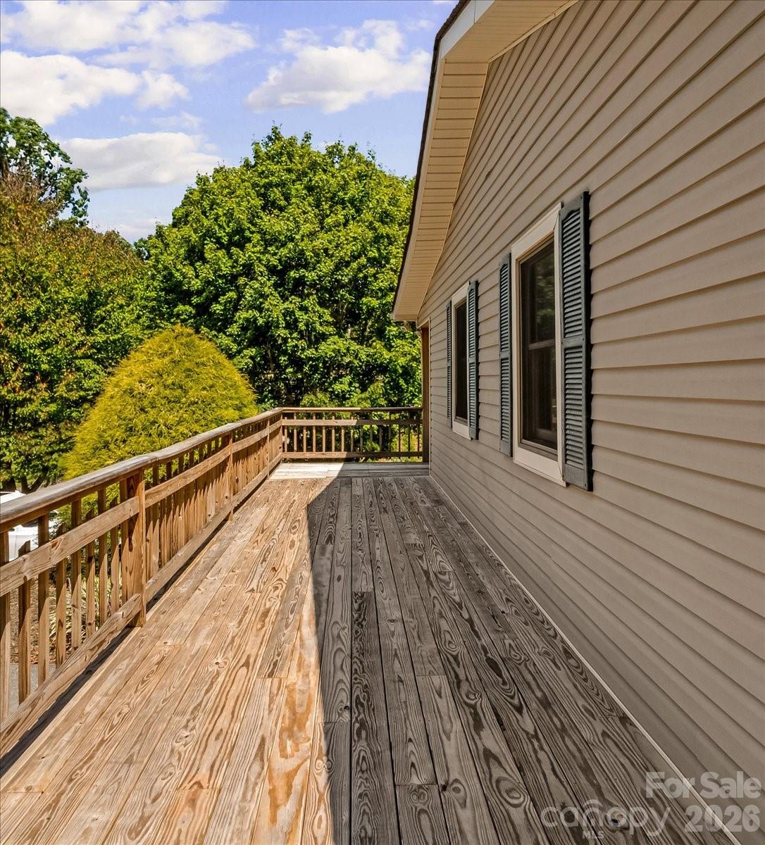 299 Mcdowell Lane — Burnsville