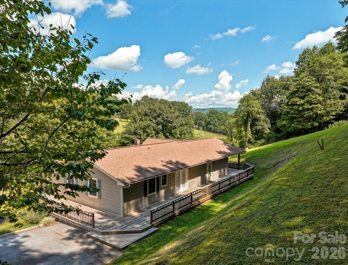 299 Mcdowell Lane — Burnsville