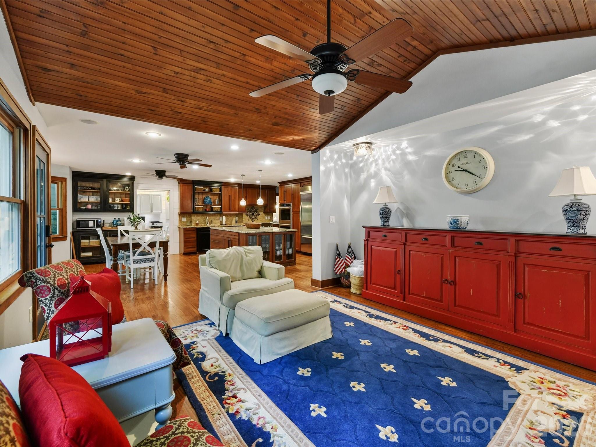 4514 Pendock Court — Charlotte