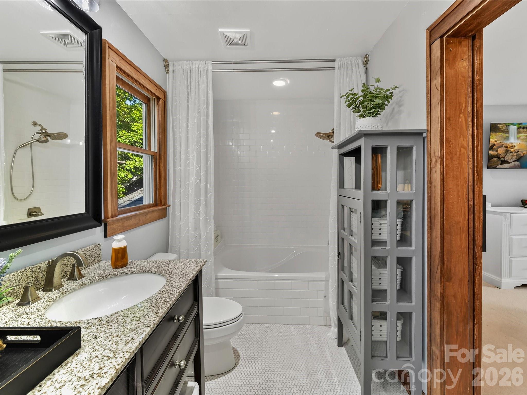 4514 Pendock Court — Charlotte