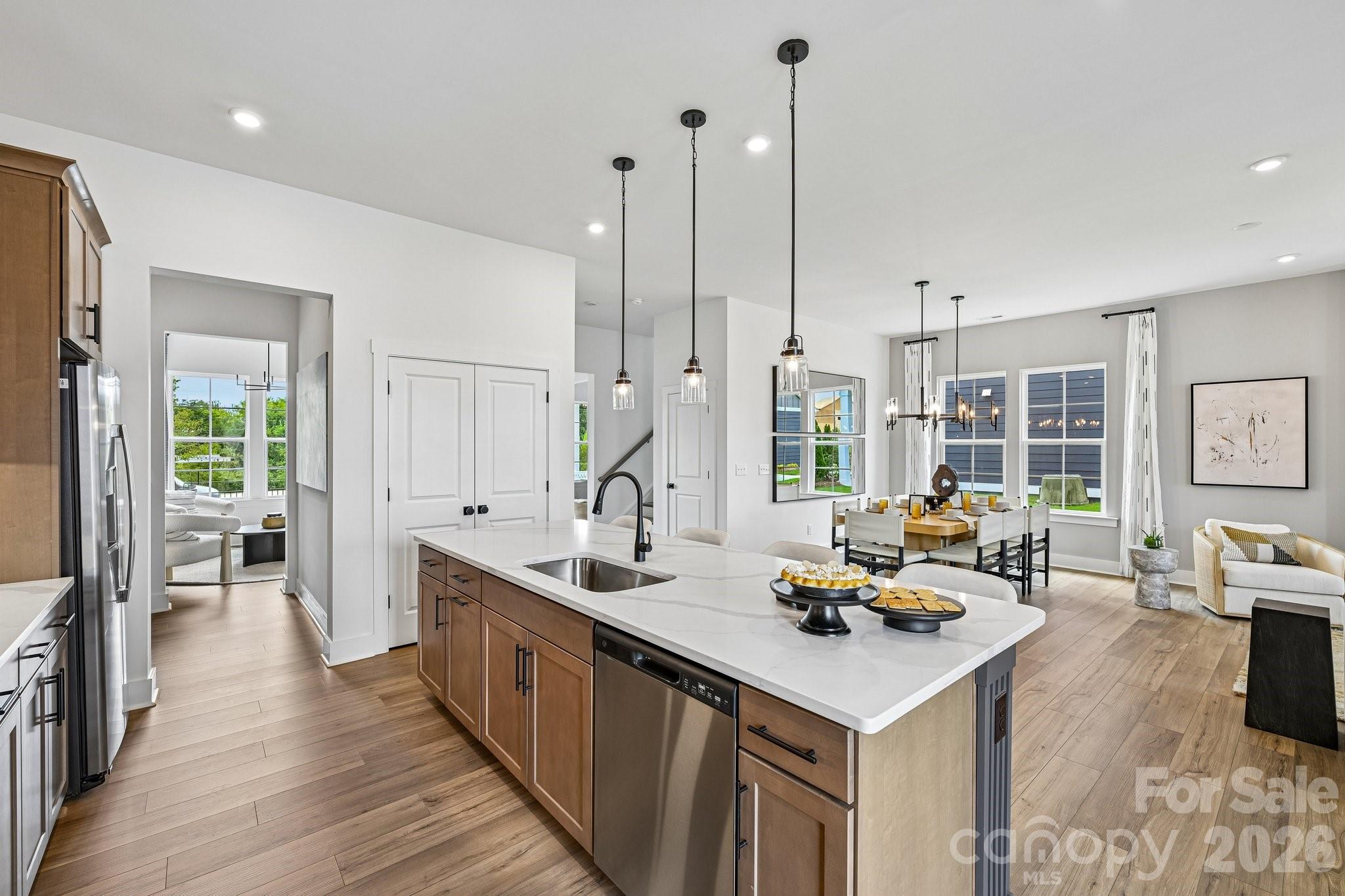 4120 Hickory Place Lane — Pineville