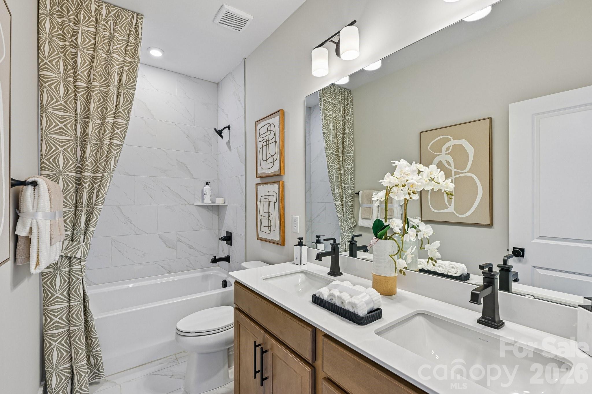4120 Hickory Place Lane — Pineville