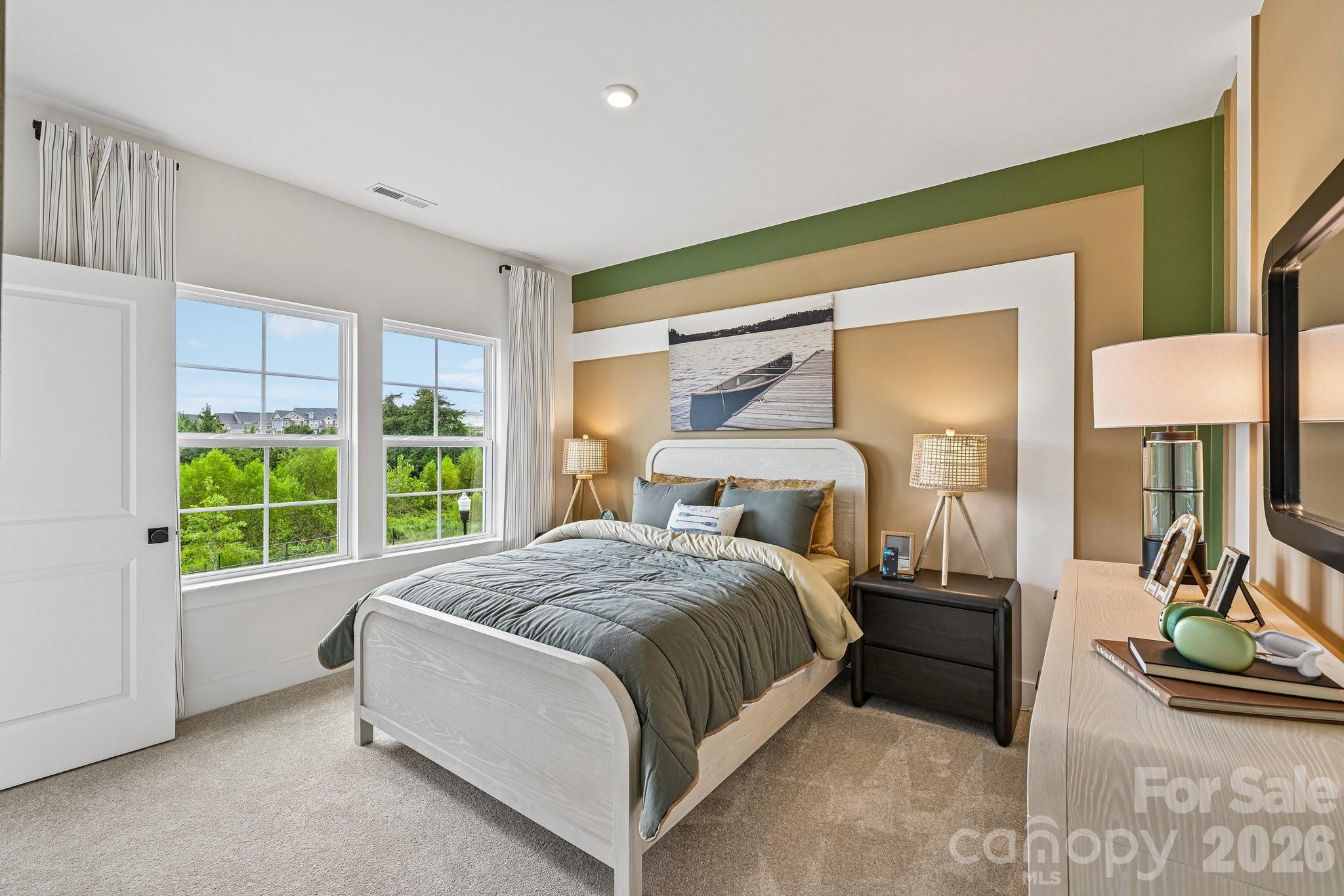 4120 Hickory Place Lane — Pineville
