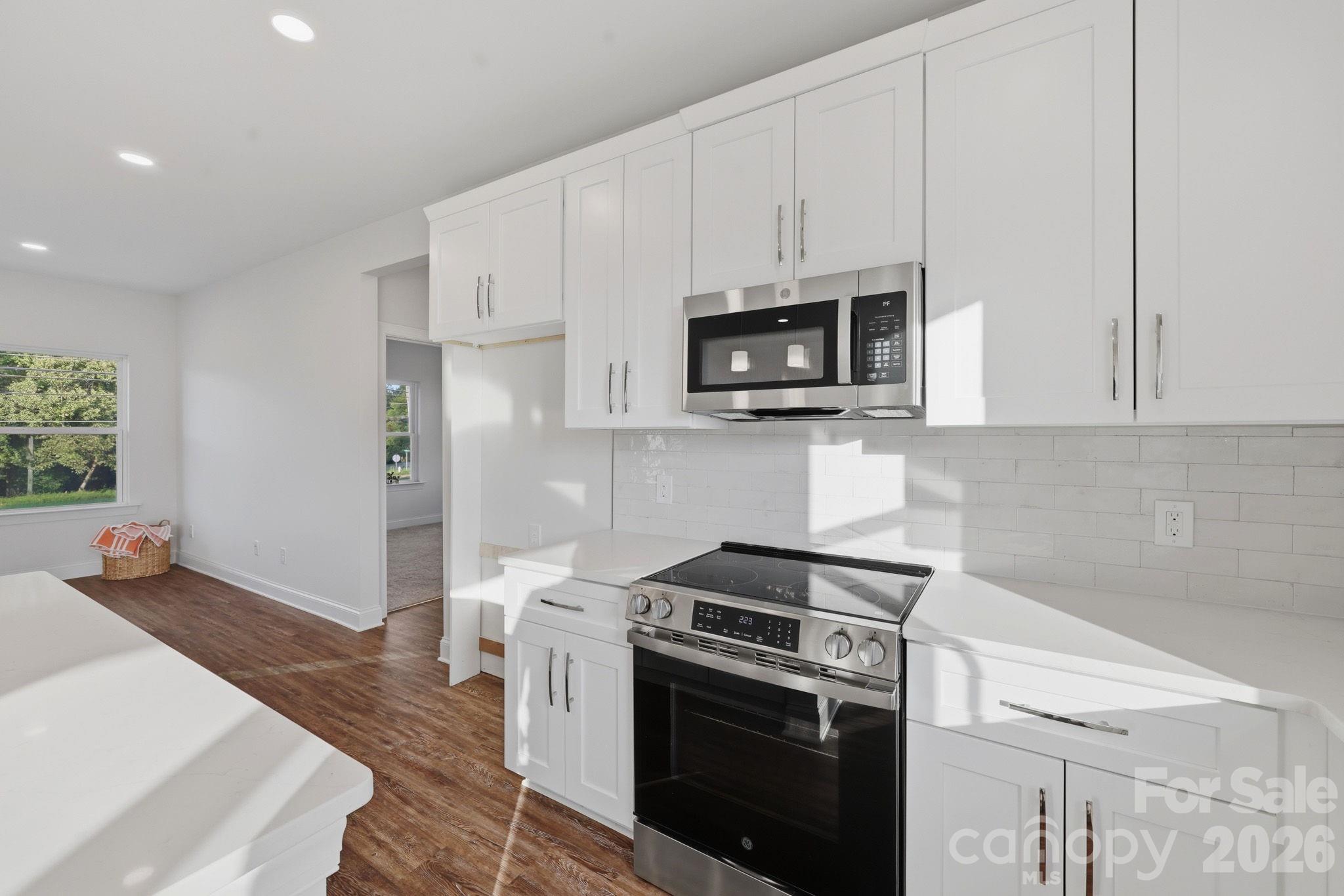 128 N Main Street — Granite Falls