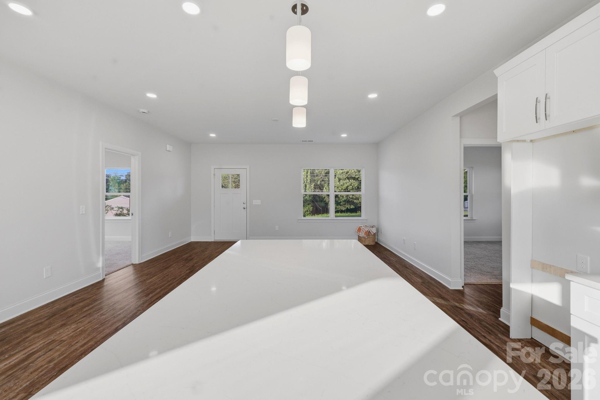 128 N Main Street — Granite Falls