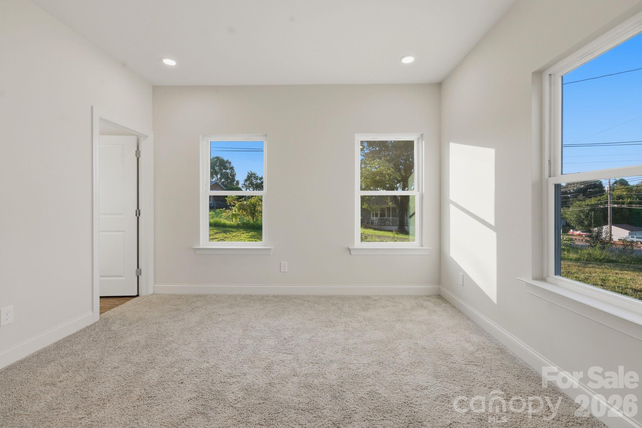 128 N Main Street — Granite Falls