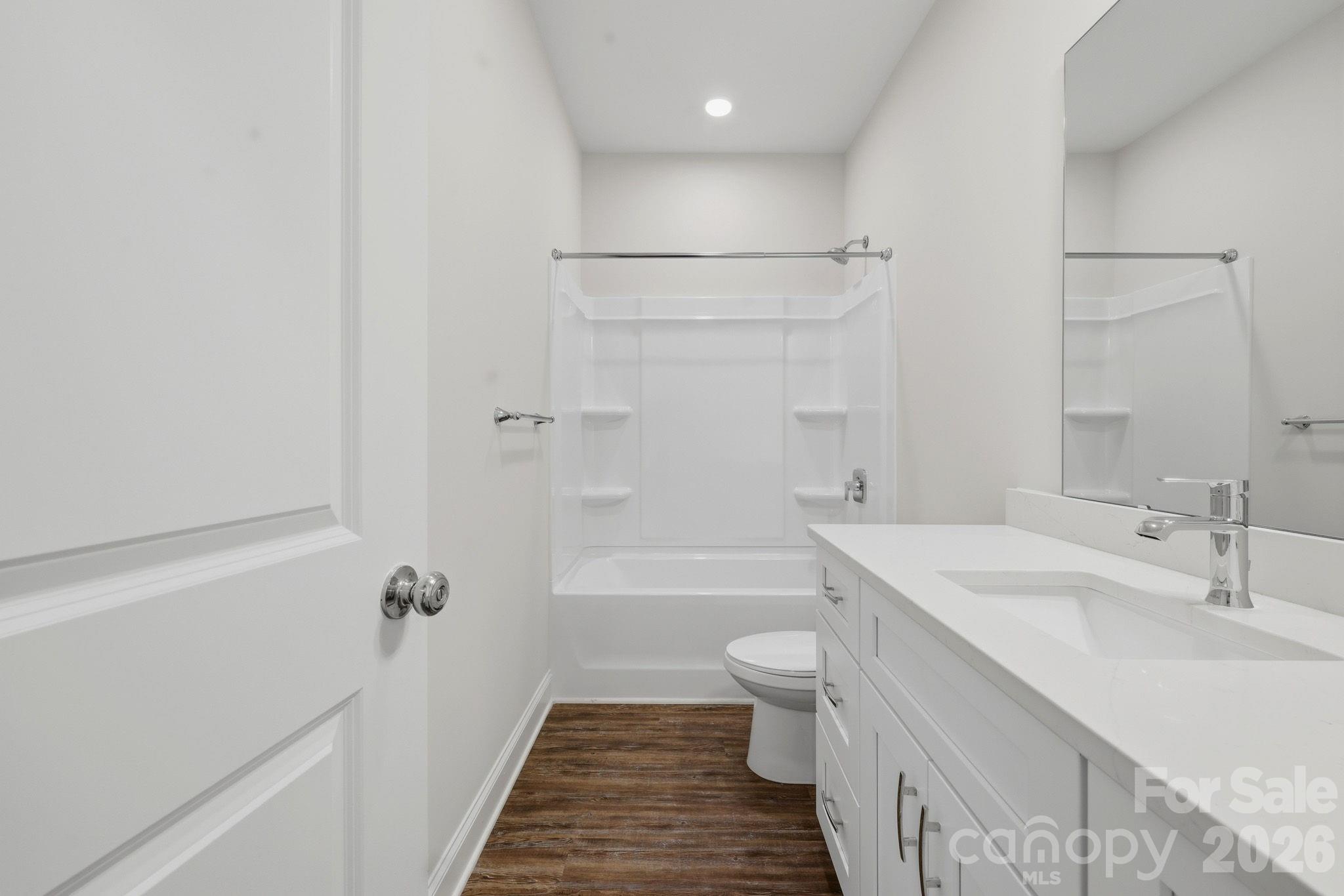 128 N Main Street — Granite Falls