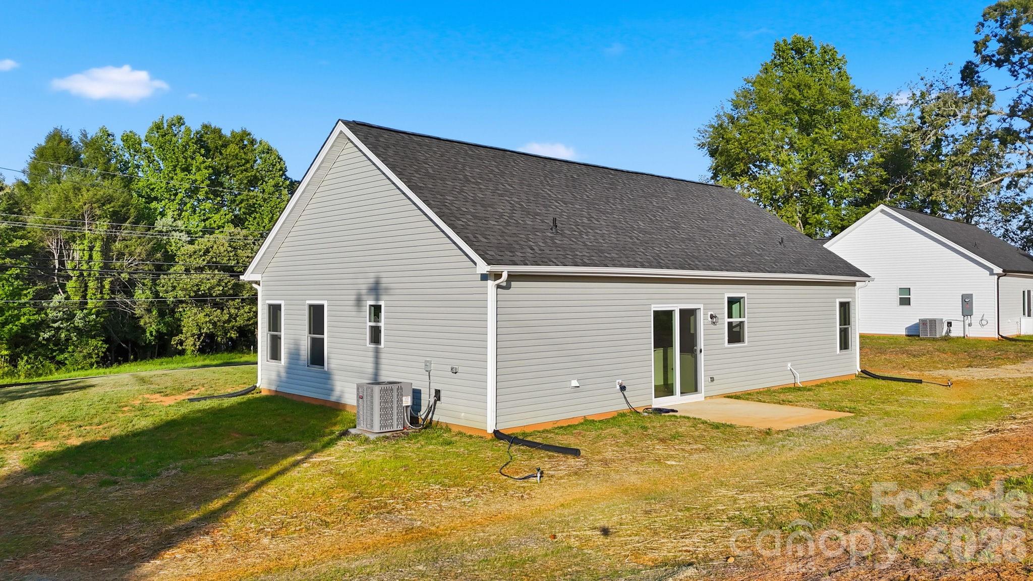 128 N Main Street — Granite Falls