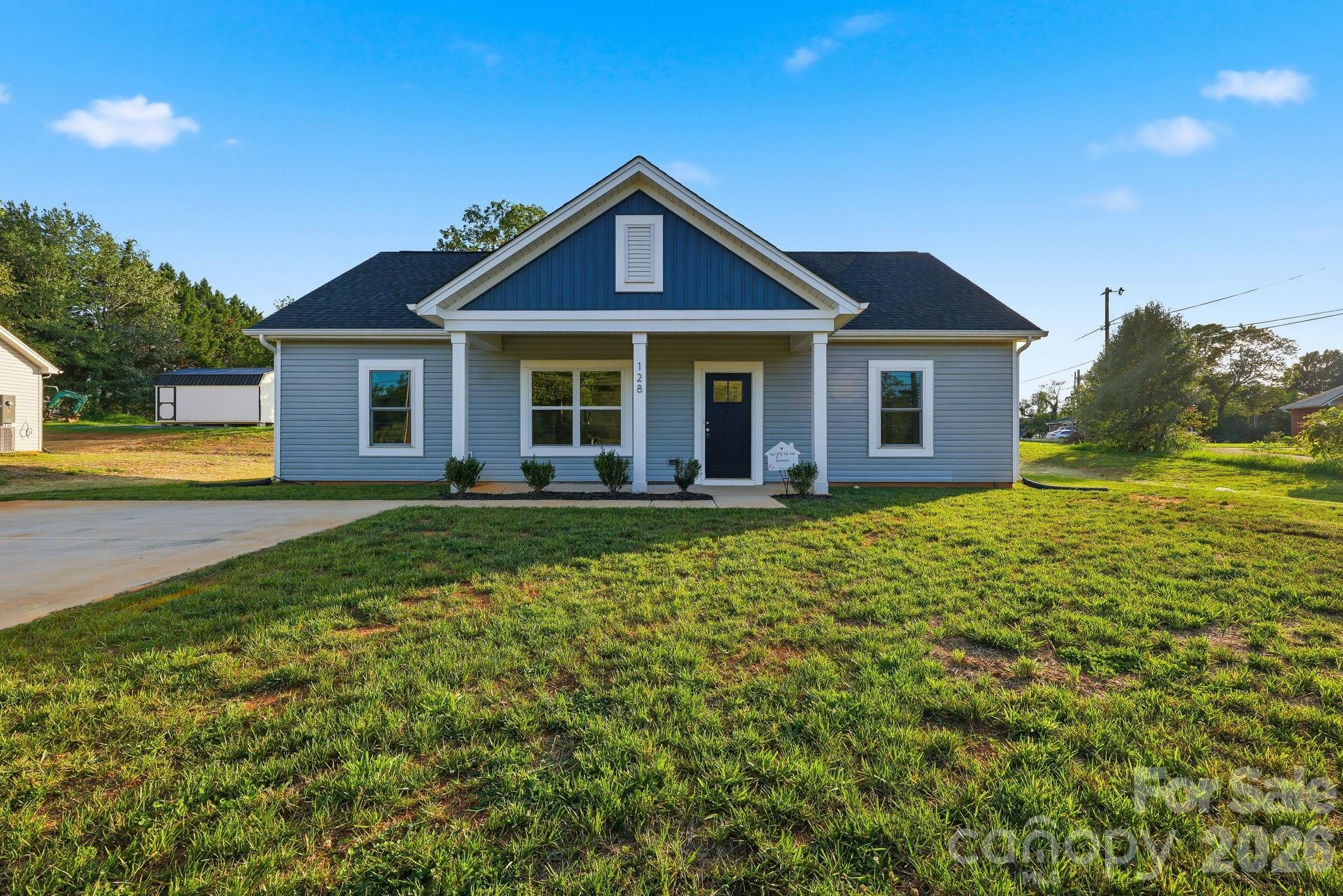 128 N Main Street — Granite Falls