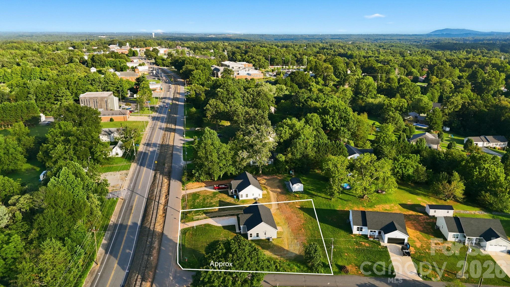 128 N Main Street — Granite Falls