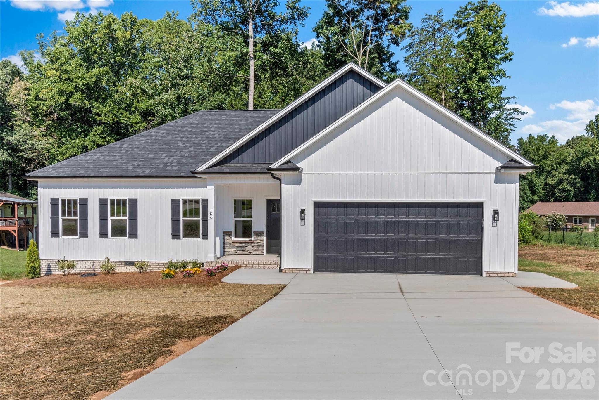 2850 Leonard Road — Lexington