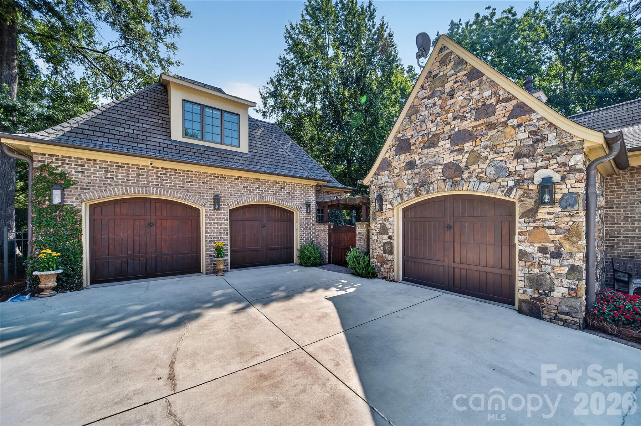 229 Wrenwood Lane — Charlotte