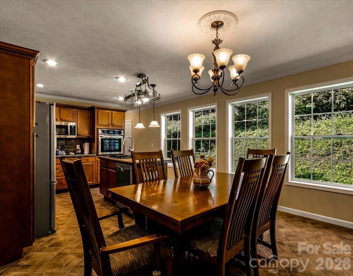 195 Banjo Branch Road — Burnsville
