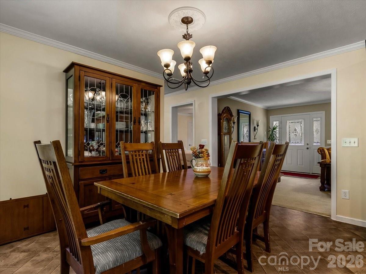 195 Banjo Branch Road — Burnsville