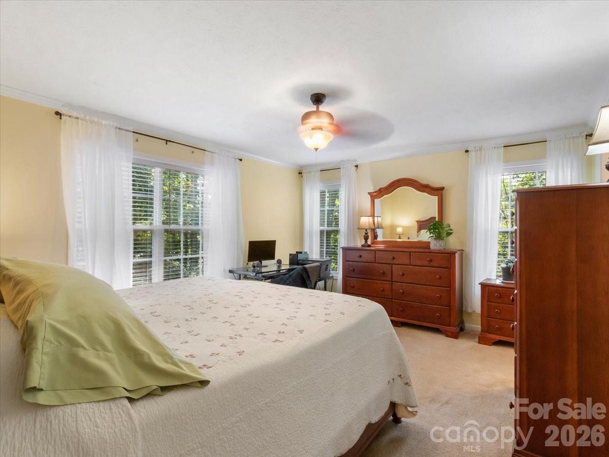 195 Banjo Branch Road — Burnsville