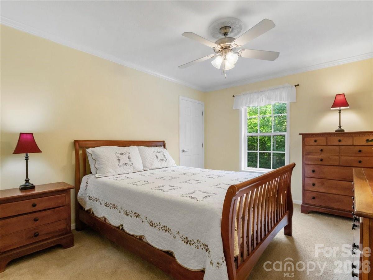 195 Banjo Branch Road — Burnsville