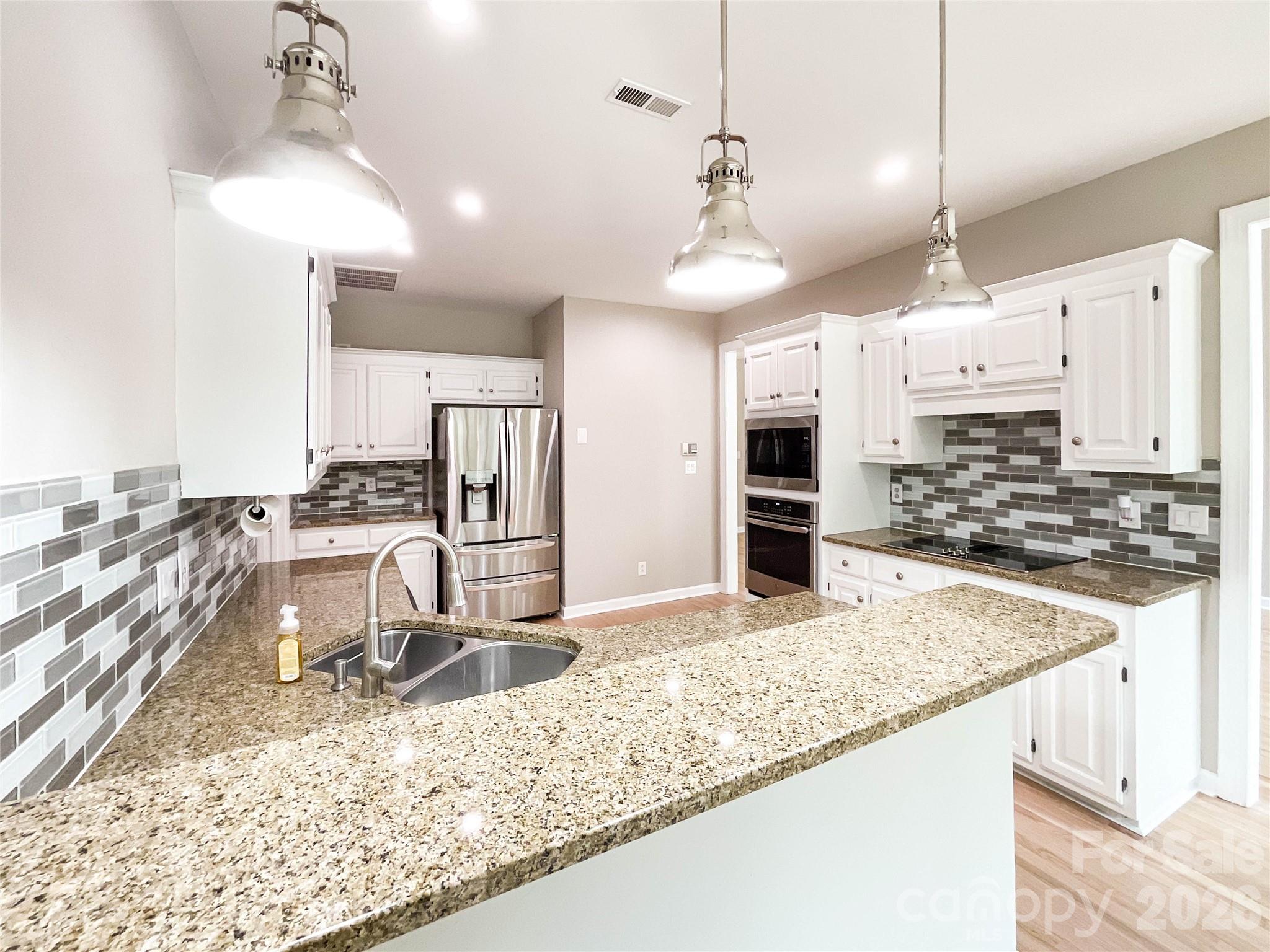 7000 Royce Court — Charlotte
