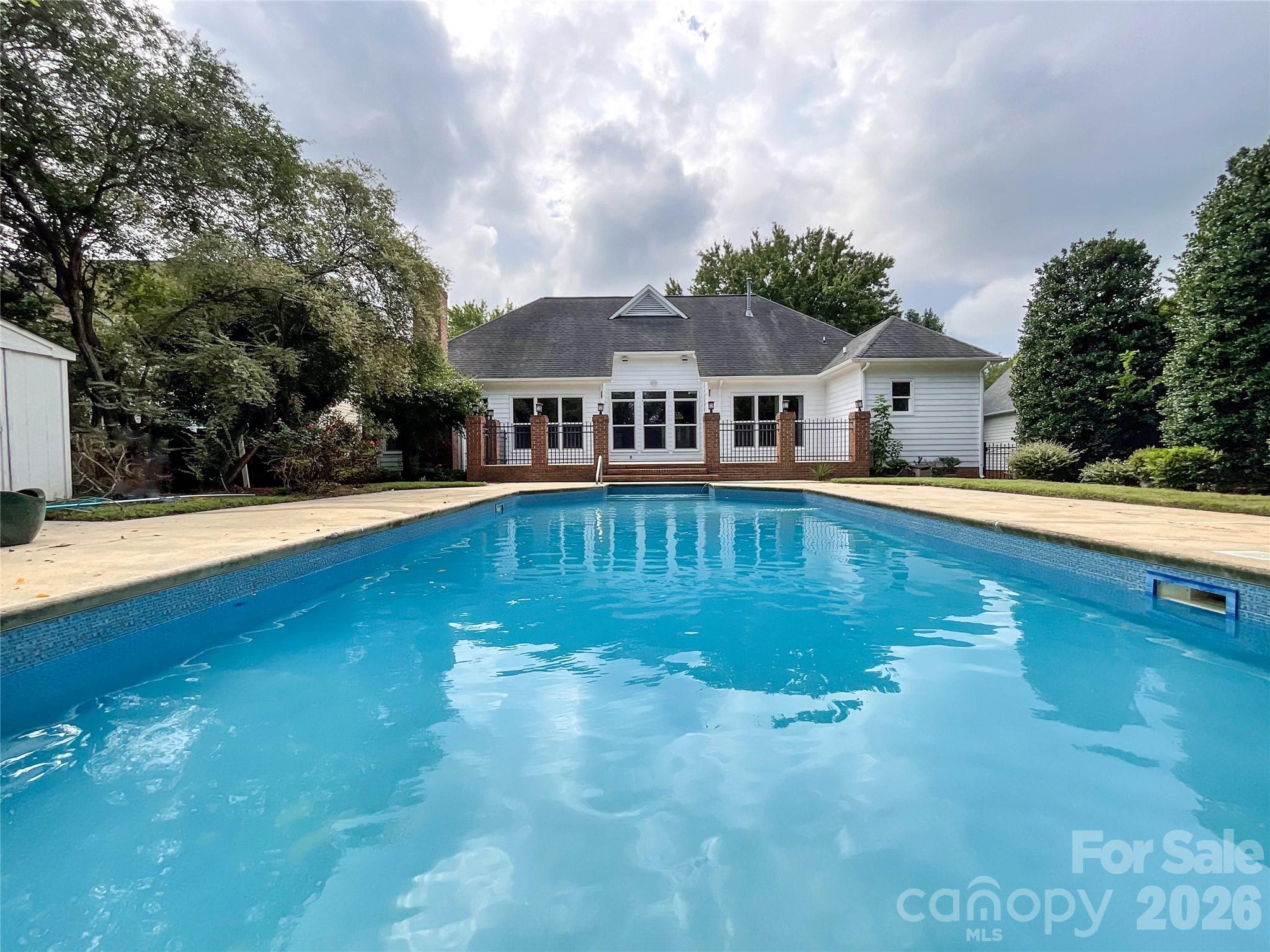 7000 Royce Court — Charlotte
