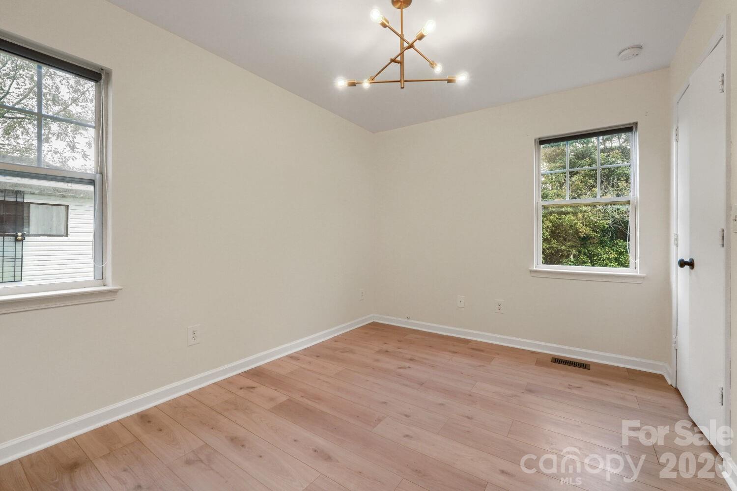 3216 Lasalle Street — Charlotte