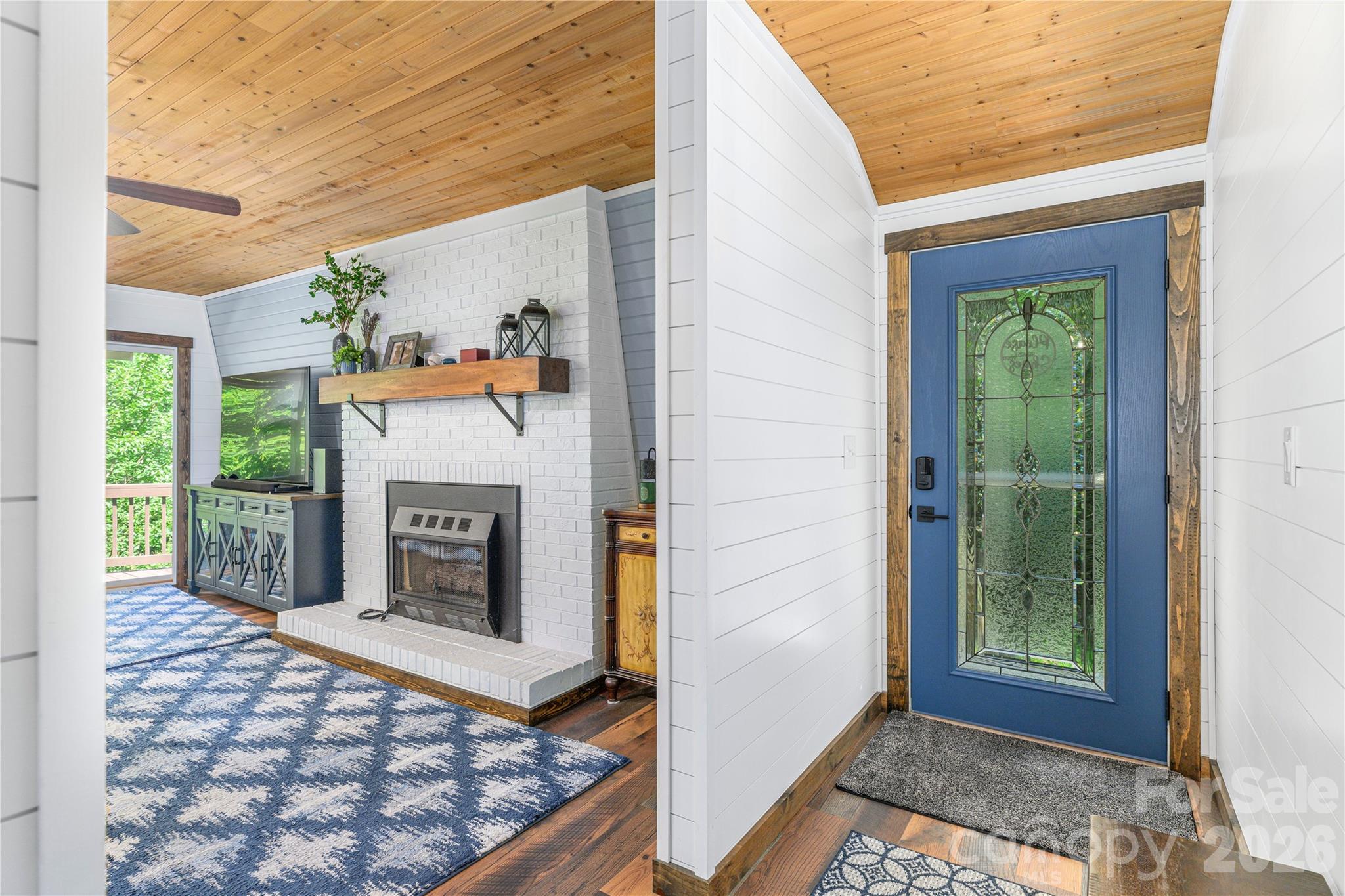 477 Locust Drive — Maggie Valley