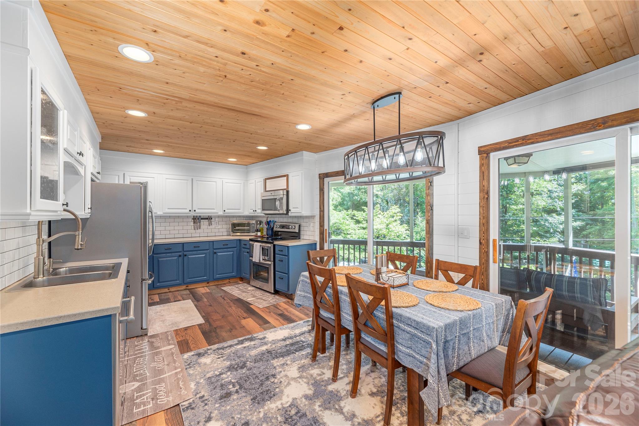 477 Locust Drive — Maggie Valley