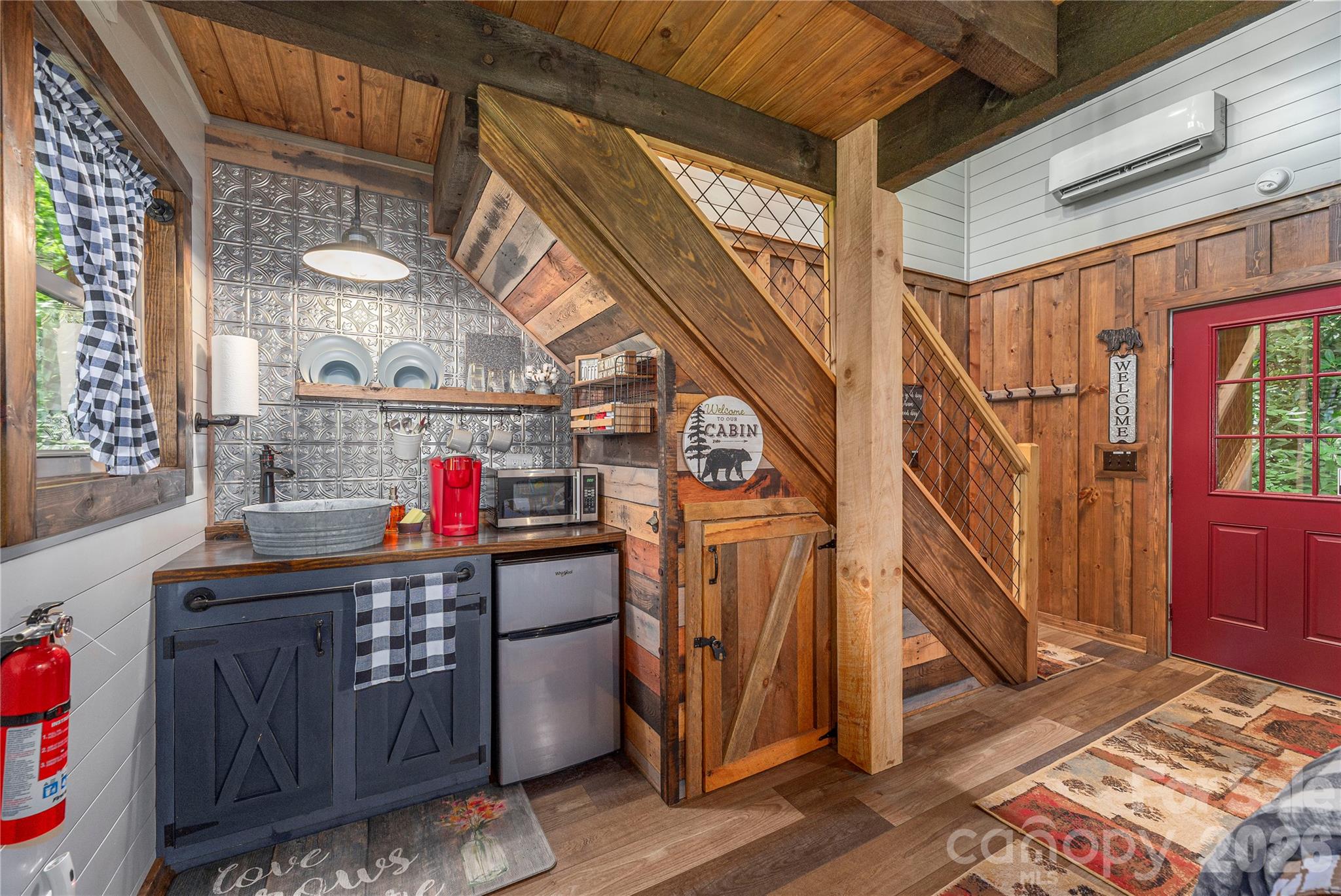 477 Locust Drive — Maggie Valley