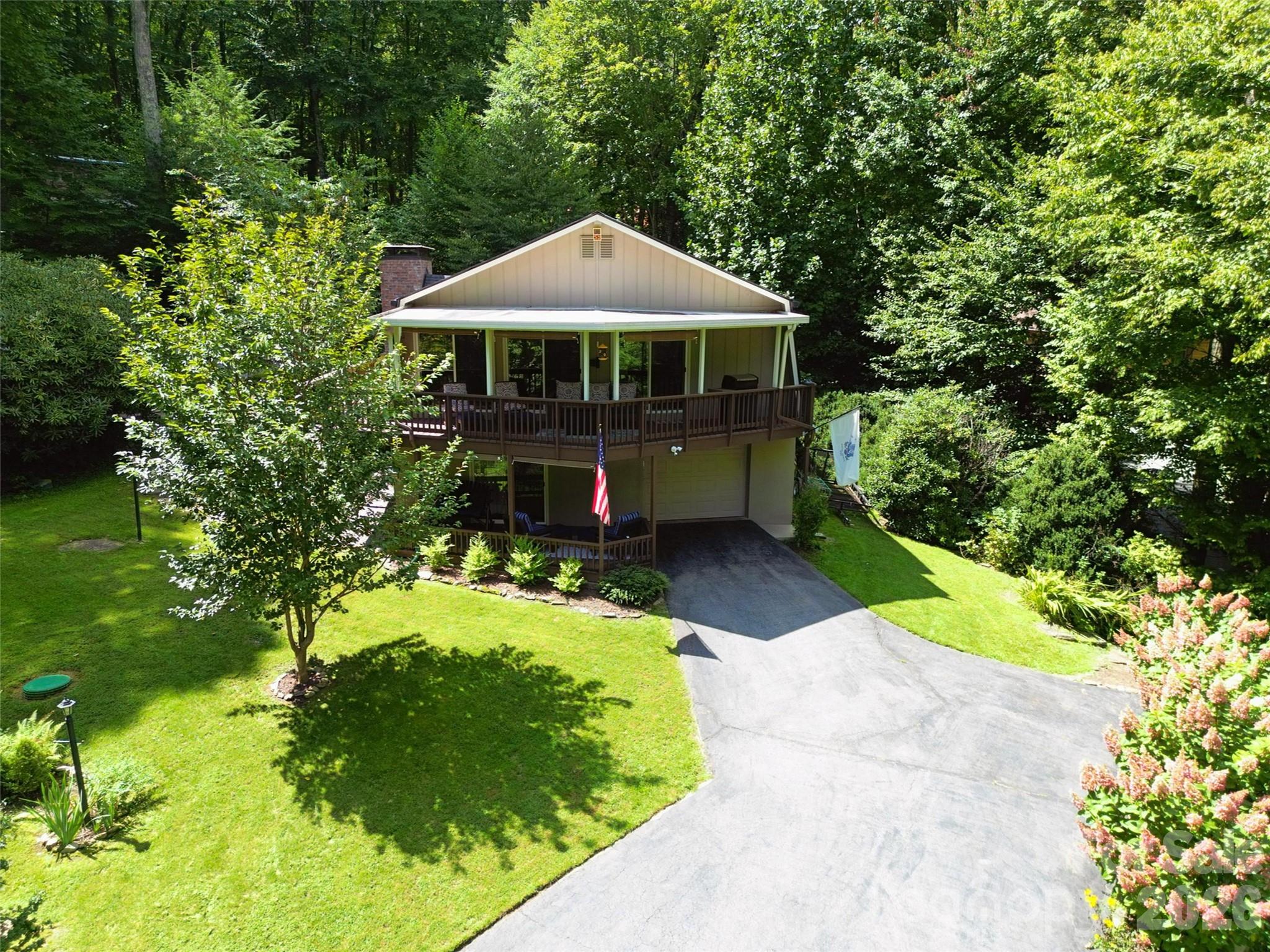 477 Locust Drive — Maggie Valley