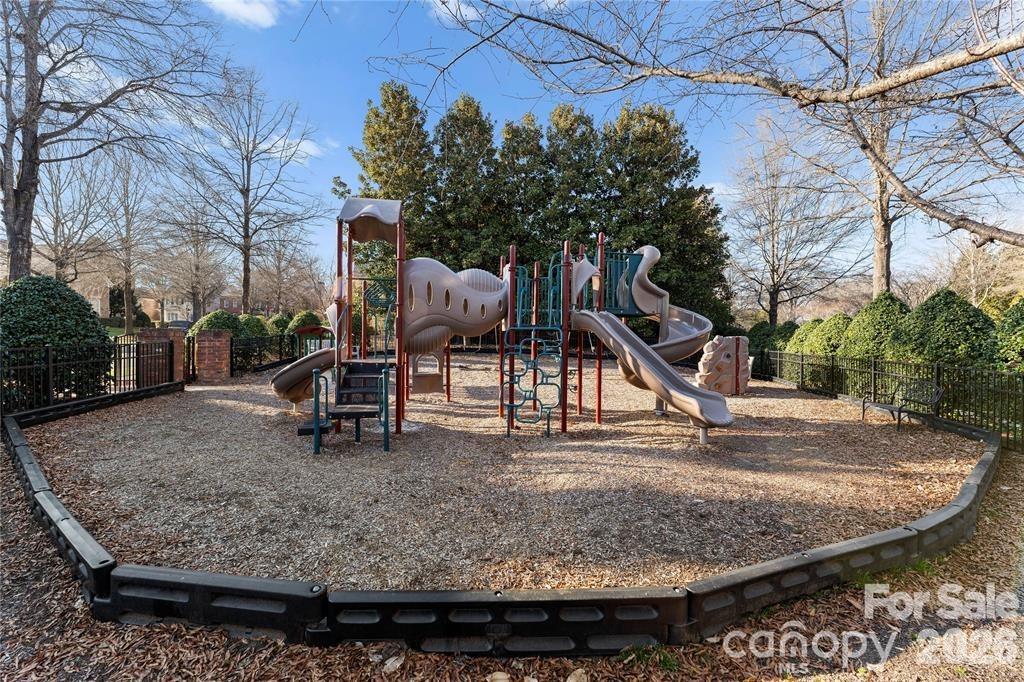 8820 Heydon Hall Circle — Charlotte