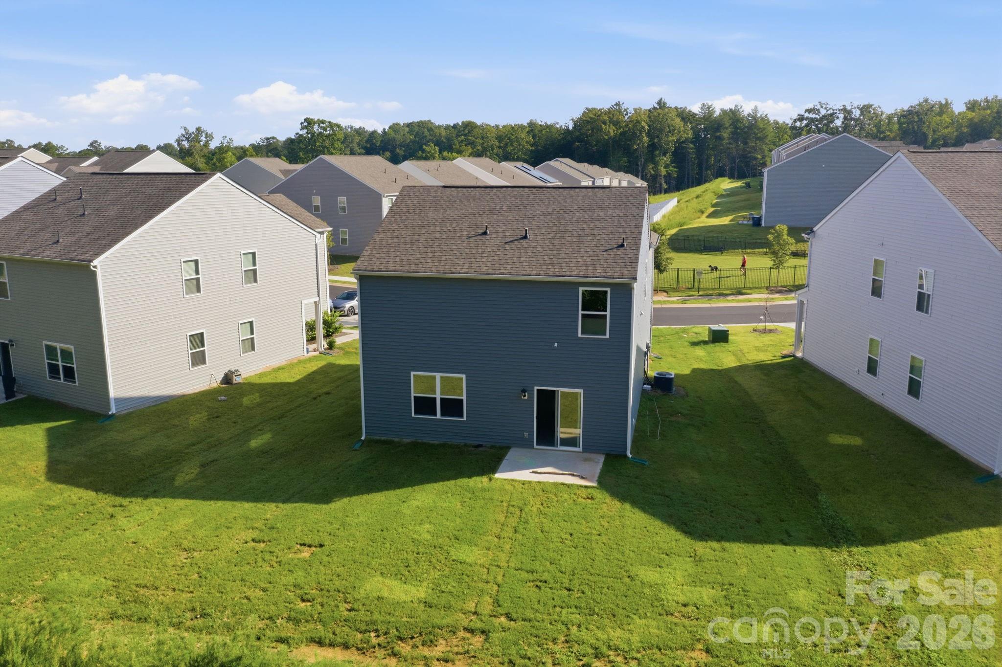 1314 37th Avenue Lane NE — Hickory