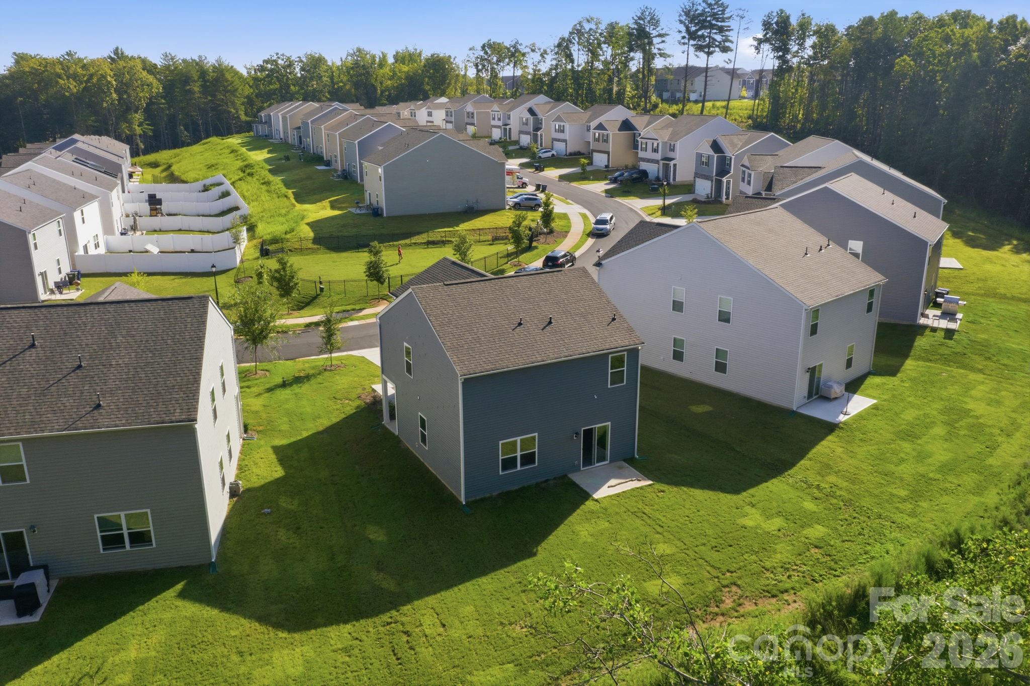 1314 37th Avenue Lane NE — Hickory
