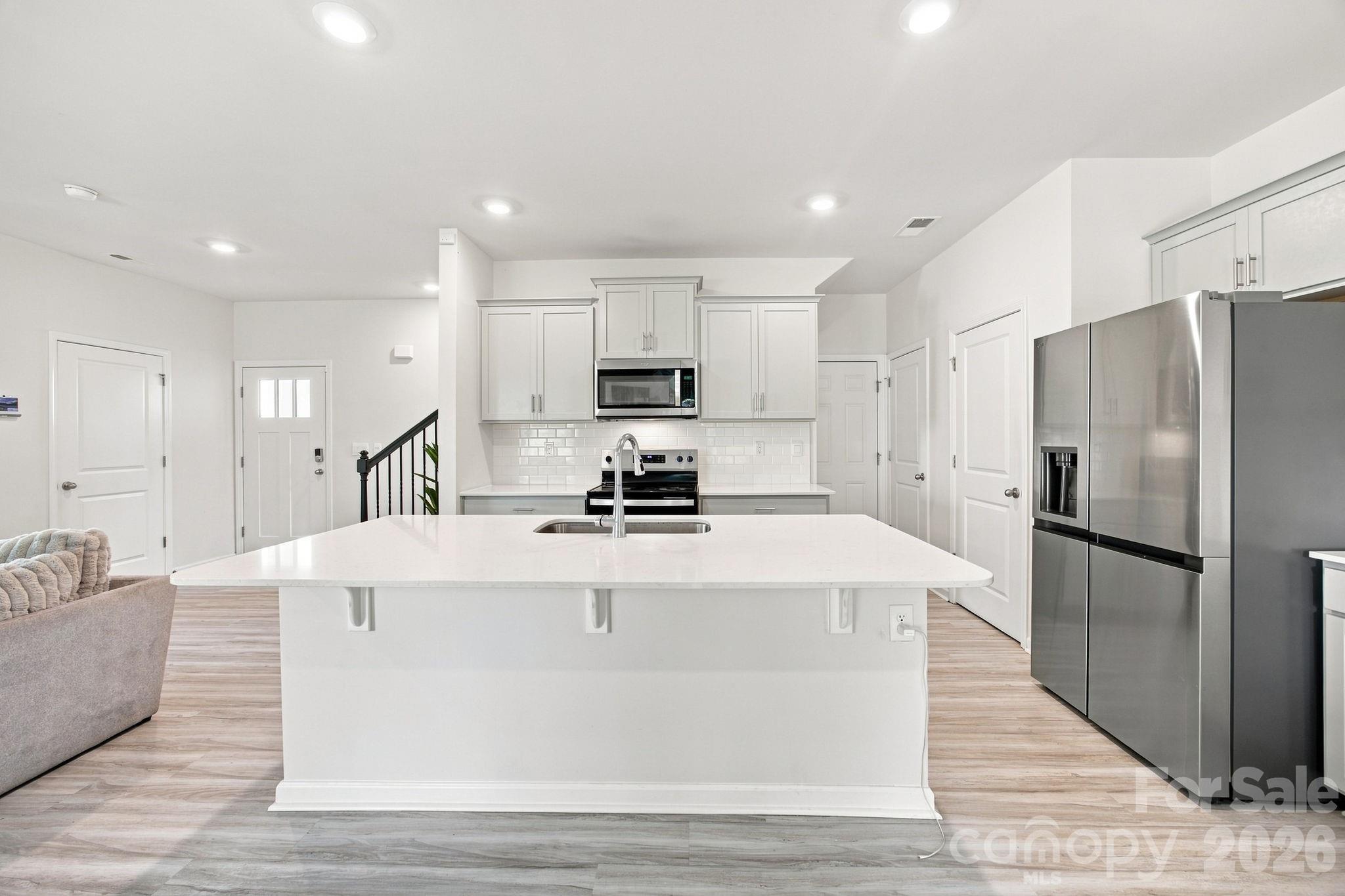 1314 37th Avenue Lane NE — Hickory